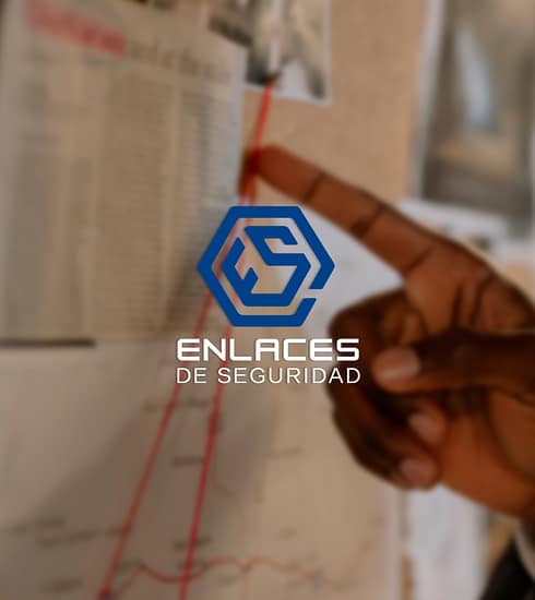 Fotografía profesional de consultoría, análisis de seguridad y gestión de riesgos empresariales con Enlaces de Seguridad en Cancún, Quintana Roo.